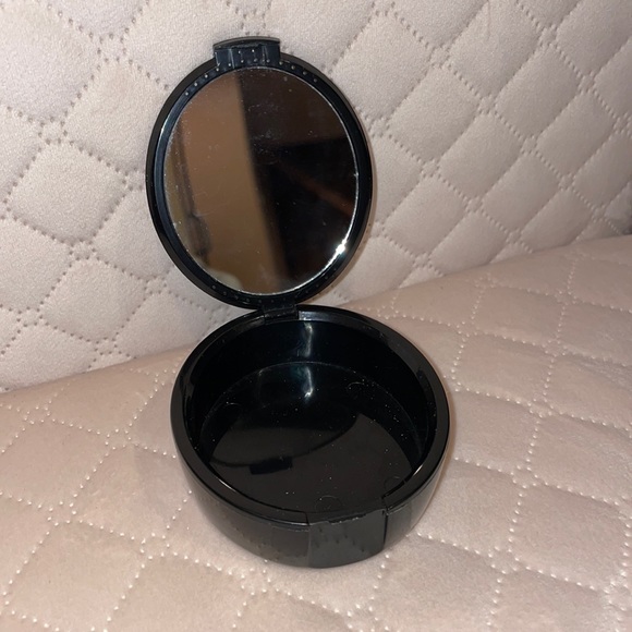 Mirror Retainer Case - Picture 1 of 1